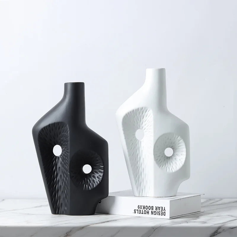 Decoração abstrata irregular de vaso de cerâmica, estante nórdica moderna, armário de vinho, decoração de mesa de cabeceira de quarto