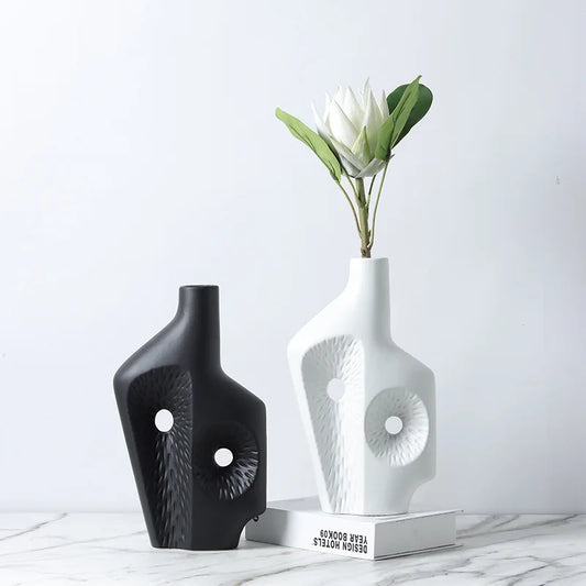 Decoração abstrata irregular de vaso de cerâmica, estante nórdica moderna, armário de vinho, decoração de mesa de cabeceira de quarto
