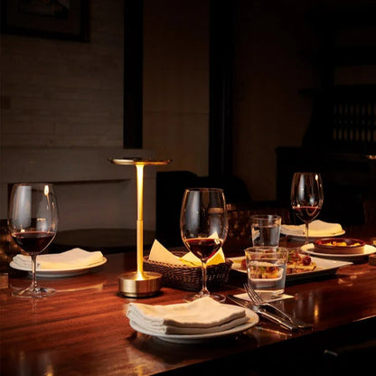 Luminária de Mesa LED com Carregamento USB e Toque Sensível